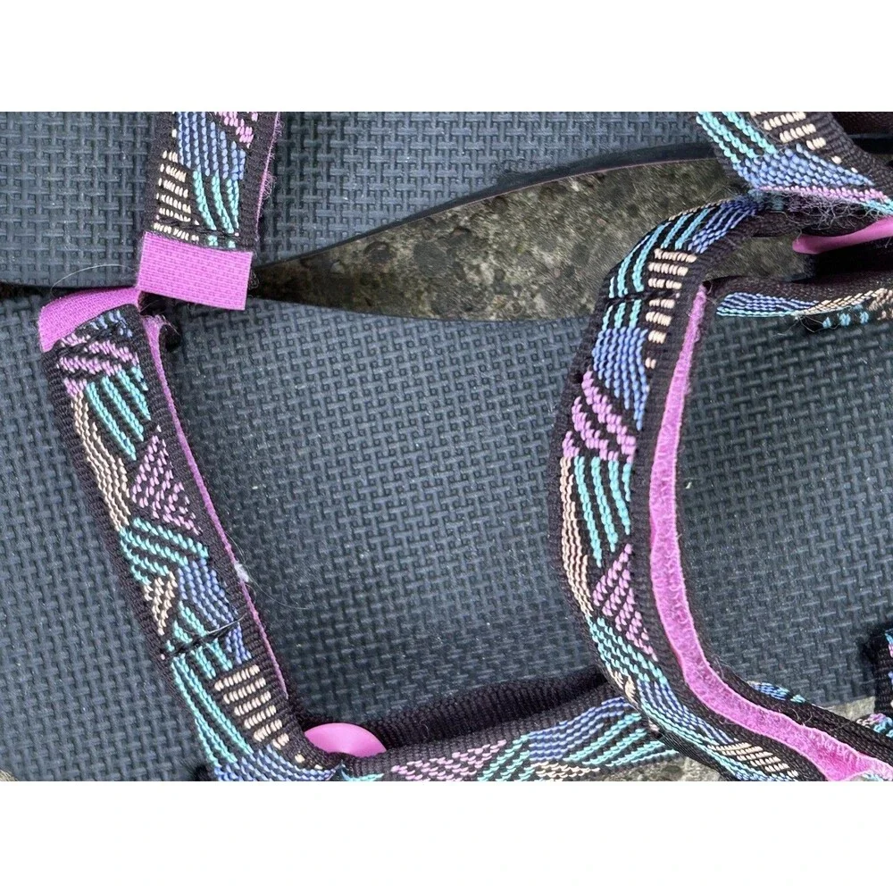Teva Kid's Original Universal Sandals Size 4 Boomerang Pink Lemonade Print Water